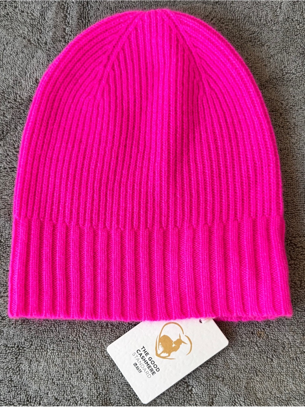 NORDSTROM BEANIE 100% CASHMERE PINK ONE SIZE